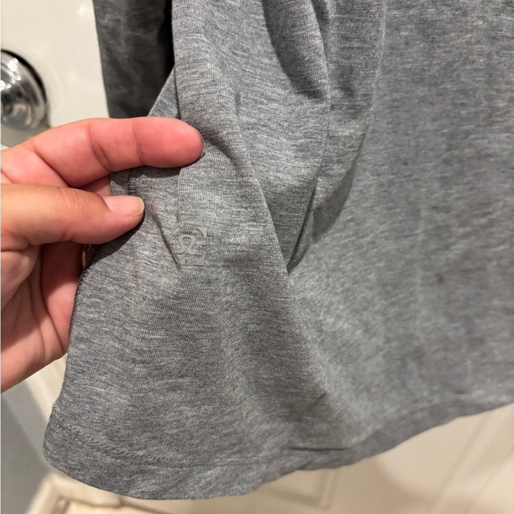 Lululemon Men Luon long sleeve L - Picture 3 of 5
